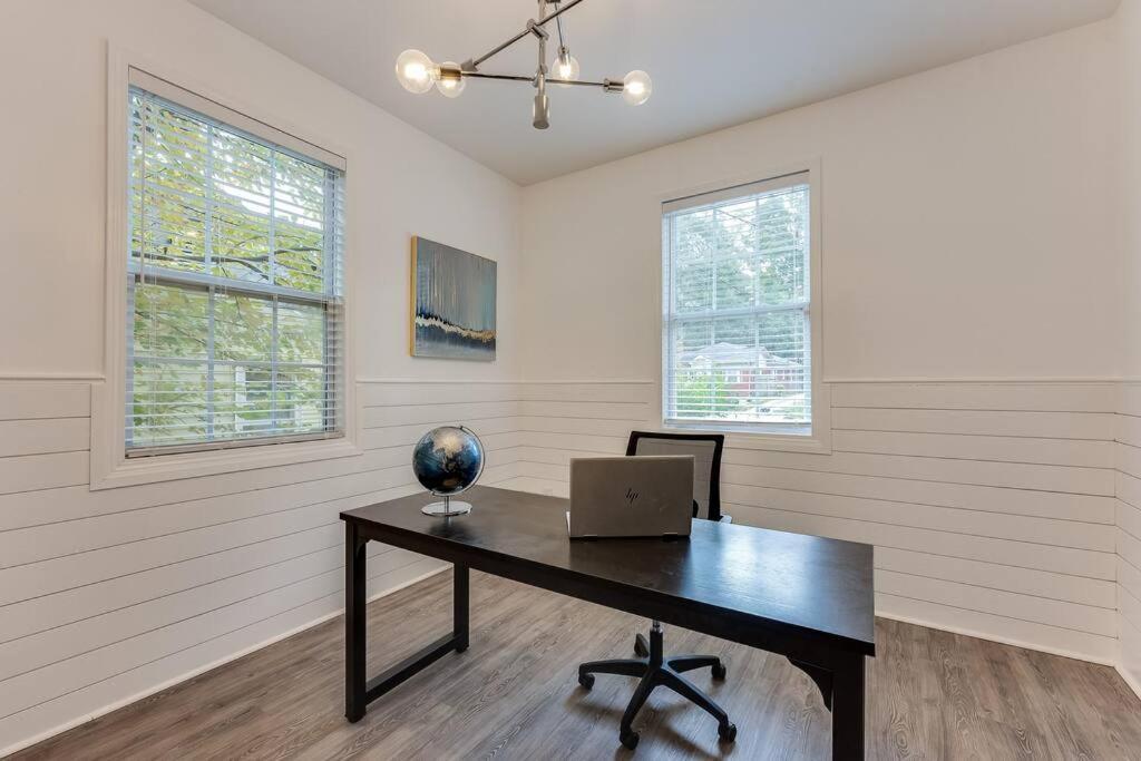 Luxury Atlanta Home - Self Check-In Pet Friendly Free Parking Extérieur photo
